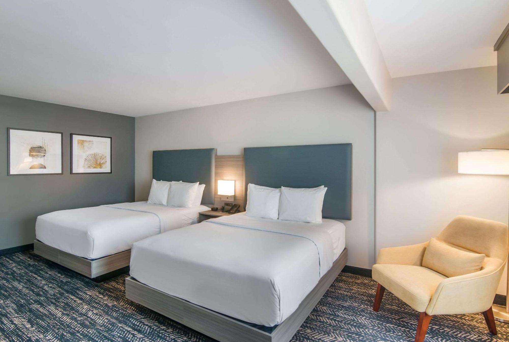 Hourglass Hotel, Ascend Hotel Collection Бейкерсфилд Экстерьер фото